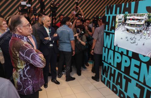 DATUK SERI ANWAR IBRAHIM