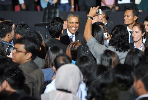 KL28_27042014_OBAMA_UM