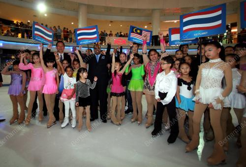 KL28_27062013_ICE_SKATE