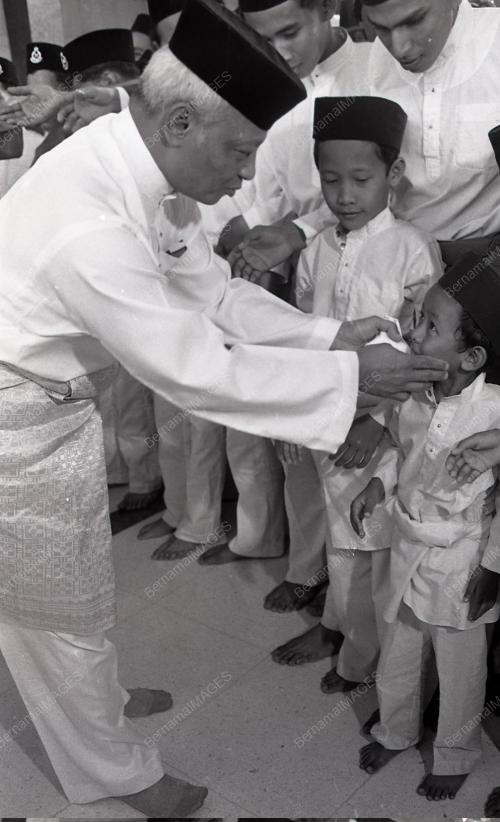 SULTAN AHMAD SHAH AL-MUSTAIN BILLAH