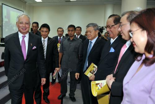 MOHD NAJIB TUN ABDUL RAZAK