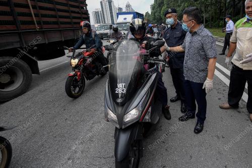 DATUK SERI TI LIAN KER