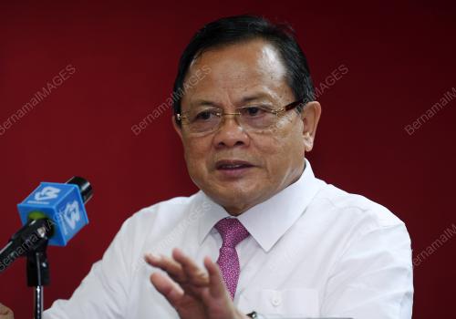 DATUK SERI AHMAD HAMZAH