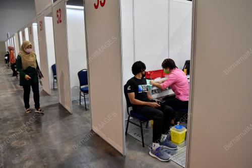 PUSAT PEMBERIAN VAKSIN