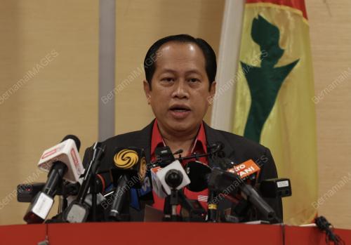 DATUK SERI AHMAD MASLAN