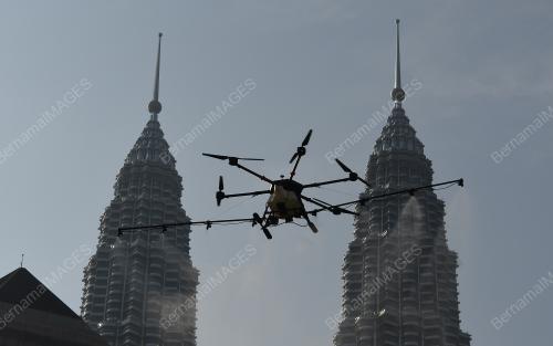 DRONE NYAH CEMAR