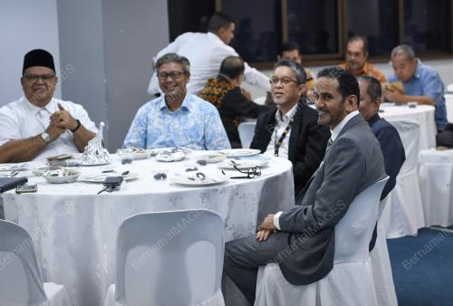 KL28_31052018_UAE