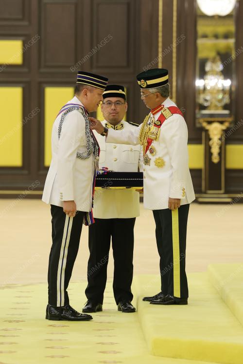 AL-SULTAN ABDULLAH RI'AYATUDDIN AL-MUSTAFA BILLAH SHAH