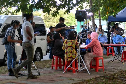 DATUK SAIFUDDIN ABDULLAH