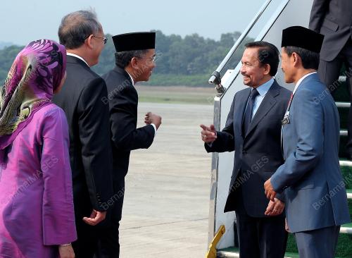 KL29_03092012_BRUNEI