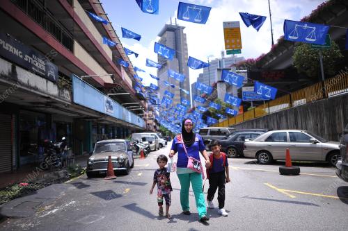 KL29_04042018_BENDERA
