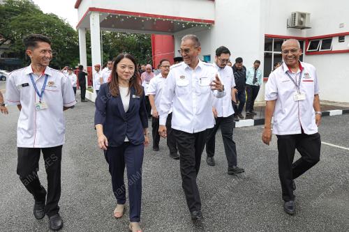 DATUK SERI DR ZULKEFLY AHMAD