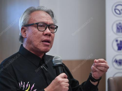 PROF DATUK DR MOHAMED AZAM MOHAMED ADIL