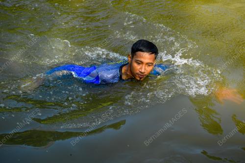 KOMUNITI PEMBURU IKAN BANDARAYA