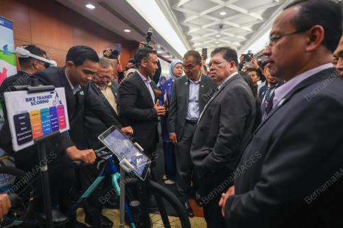 TAN SRI JOHARI ABDUL