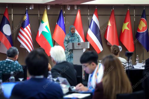 DATUK ZANARIAH ZAINAL ABIDIN