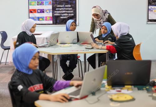 PELANCARAN KEMPEN HOUR OF CODE : MYGIRLSCAN SEMPENA SAMBUTAN GIR