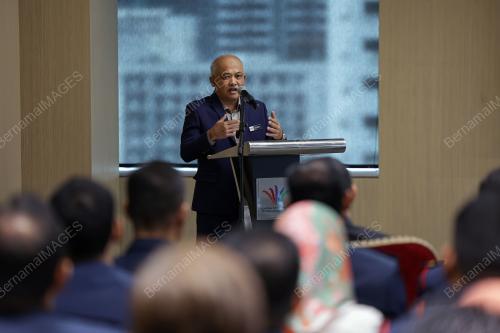 DATUK DR M NOOR TAIB