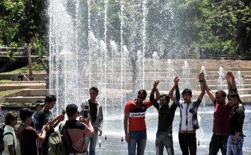 KL29_08022016_TINJAUAN