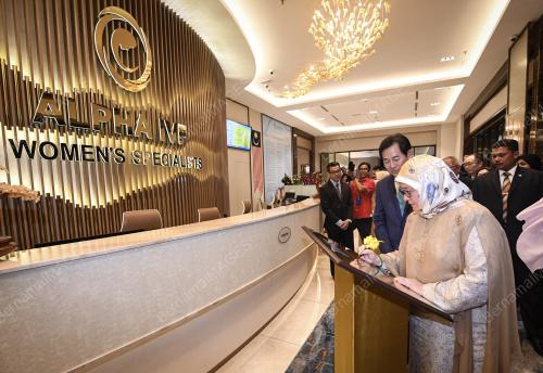 KL29_08112019_ALPHA_BN201911066810