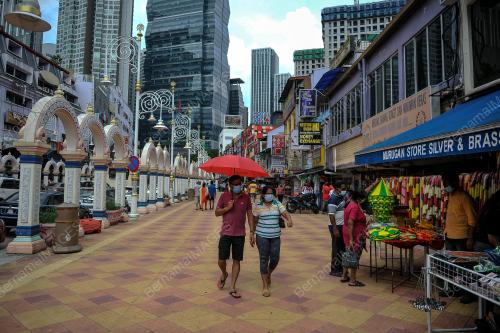 PERSIAPAN AKHIR MENYAMBUT PERAYAAN DEEPAVALI