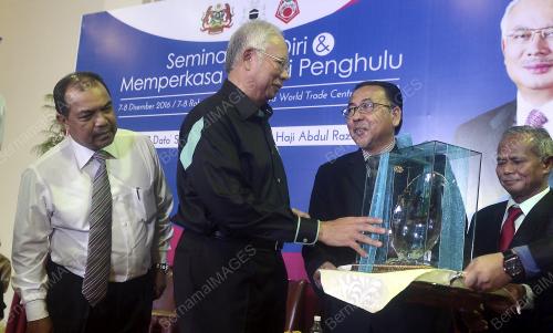 KL29_08122016_PENGHULU