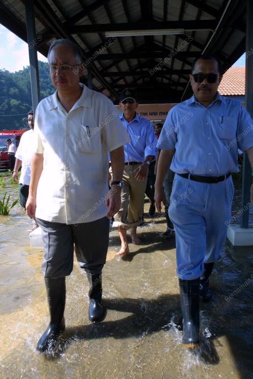 NAJIB TUN RAZAK