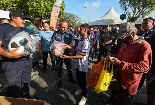 PROGRAM SETAHUN BERSAMA KERAJAAN MADANI