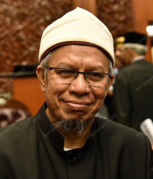 SENATOR DATUK SERI DR ZULKIFLI MOHAMAD AL-BAKRI