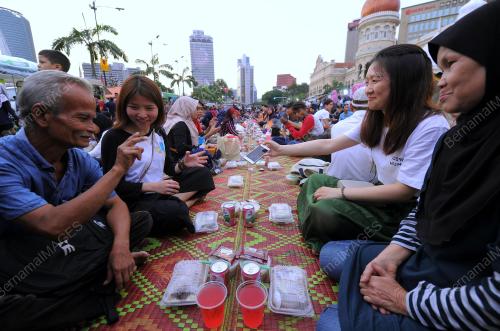 KL29_10062017_IFTARKL
