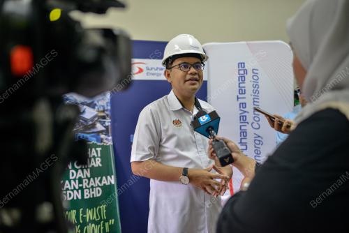 AKMAL NASRULLAH MOHD NASIR