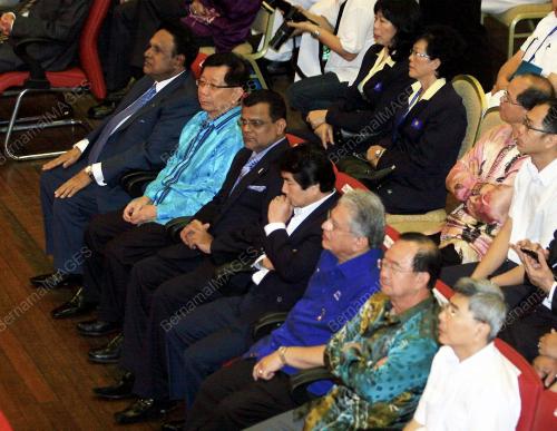 NAJIB TUN RAZAK