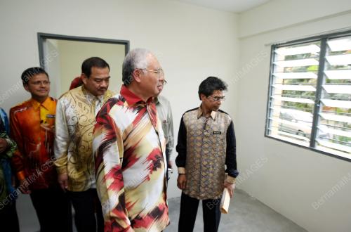 MOHD NAJIB TUN ABDUL RAZAK