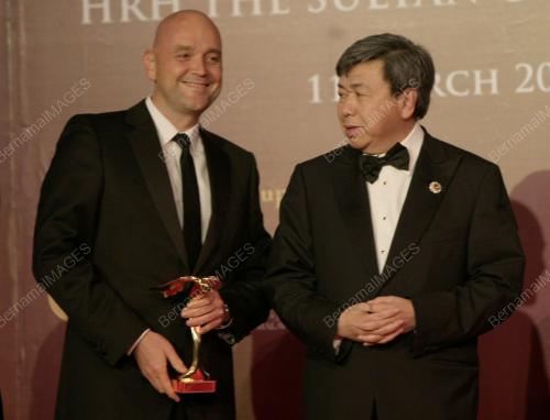 PEOPLE'S AWARD