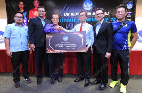 KL29_11042017_BOLA_TAMPAR
