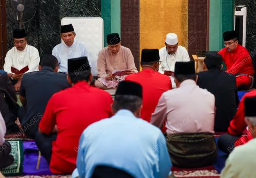 MAJLIS BACAAN YASIN DOA SELAMAT DAN TAHLIL ULANGTAHUN UMNO KE 77