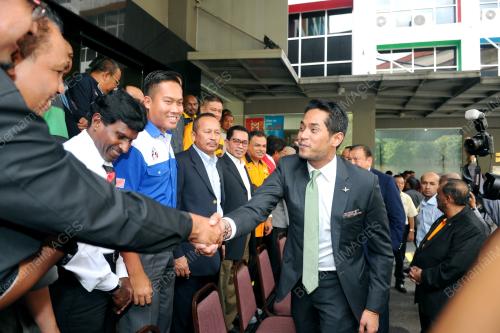 KL29_11112013_LAWATAN