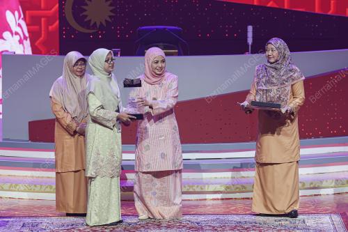 RAJA ZARITH SOFIAH
