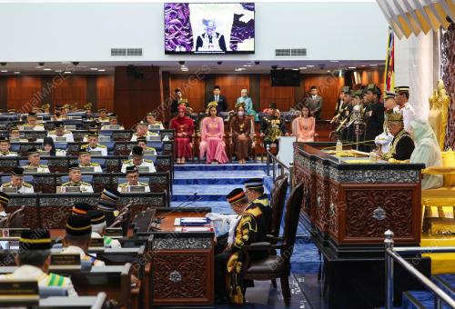 ISTIADAT PEMBUKAAN PENGGAL KEDUA PARLIMEN KE-15