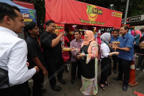 MASTURA AHMAD MUSTAFA
