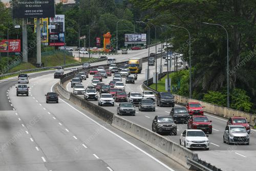 TINJAUAN ALIRAN TRAFIK LEBUHRAYA KARAK