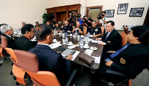KL29_13062013_MESYUARAT_FAM
