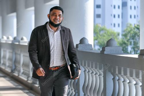 WAN MUHAMMAD AZRI WAN DERIS