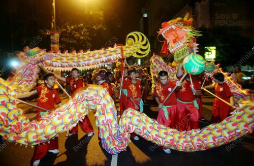 KARNIVAL TANGLUNG