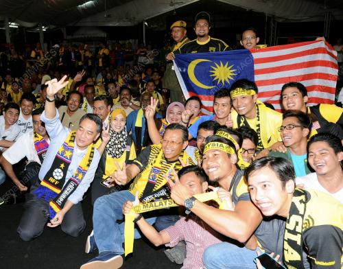 KL29_13122012_BOLA