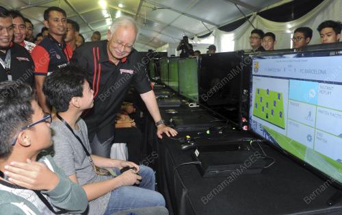 KL29_13122015_PM_GAMES