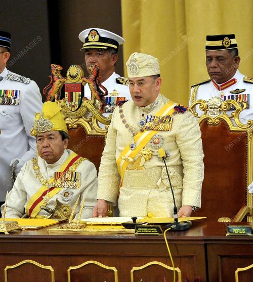 KL29_13122016_AGONG