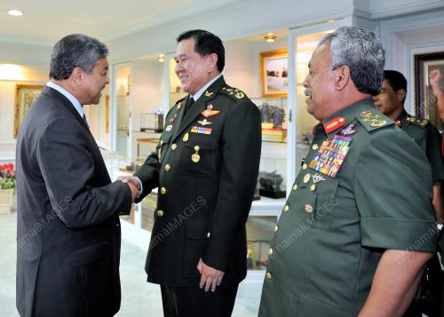 KL29_14052012_KUNJUNGAN