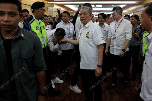 DATUK SERI FADILLAH YUSOF