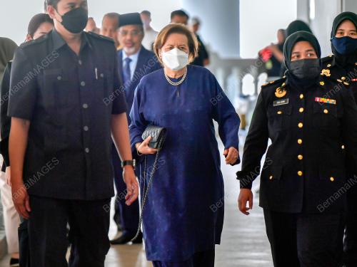 TAN SRI ZETI AKHTAR AZIZ